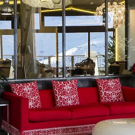 Hotel Koh-i Nor By Les Etincelles 5*