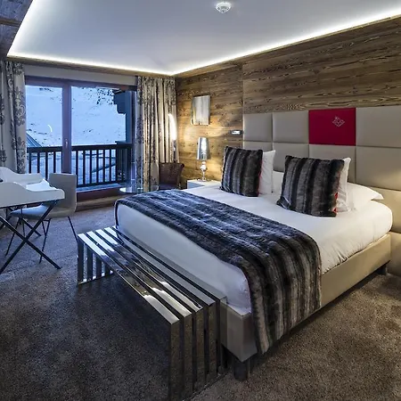 Hotel Koh-i Nor By Les Etincelles
